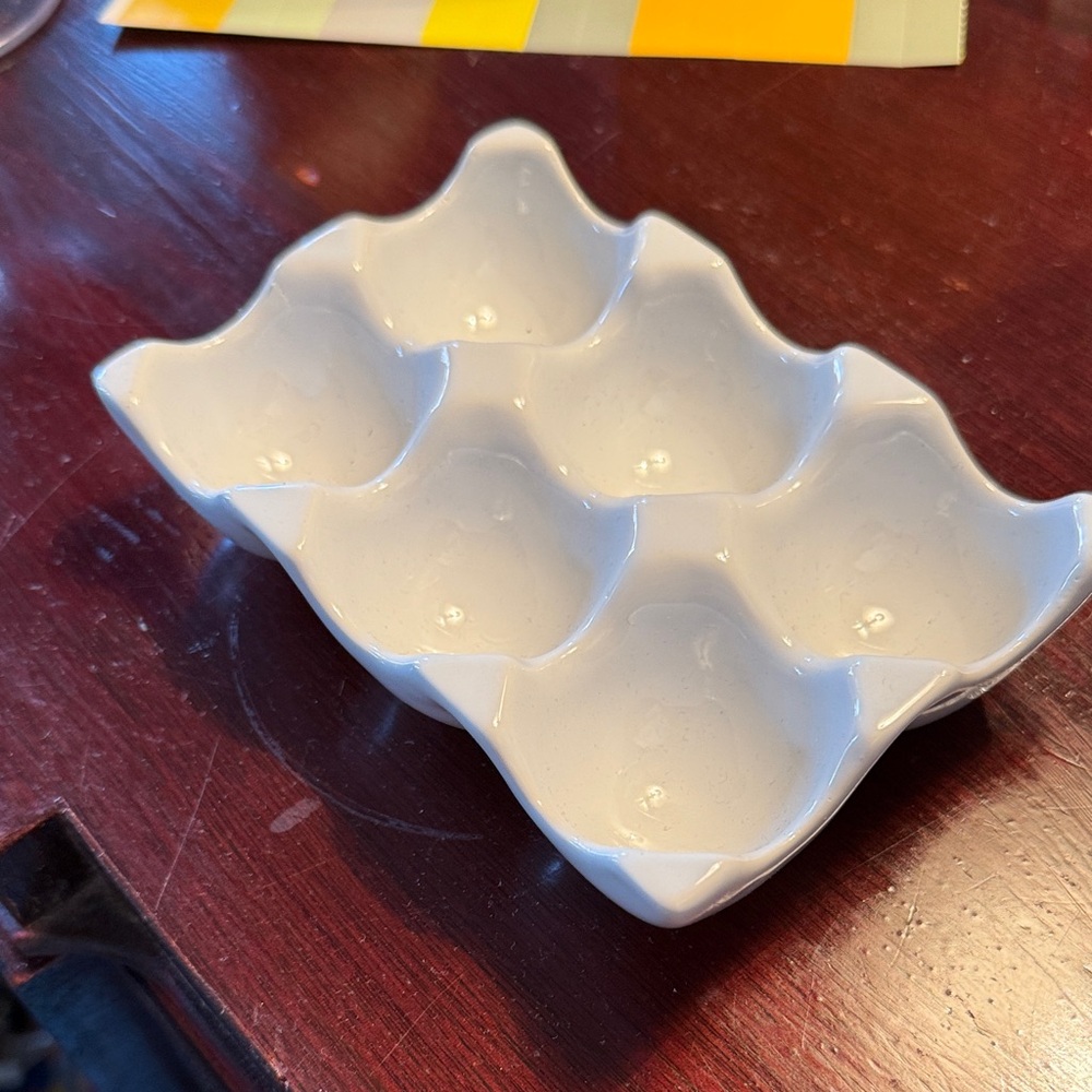 White Ceramic Egg Holder